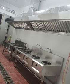 Máng Hút Khói Bếp Công Nghiệp Inox Bảo Phát: Chất Liệu Bền Bỉ - Hiệu Suất Vượt Trội