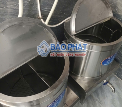 Mở Quán Hủ Tiếu Mực TPHCM: Giải Bài Toán Diện Tích Với Nồi Điện 2 Ngăn 100L