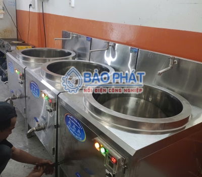 Nồi Vuông Có Mắc Không? Giải Mã Chi Phí Đầu Tư Và Bài Toán Tiết Kiệm Dài Hạn Cho Nhà Hàng