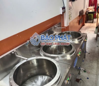 Cuộc Cách Mạng Thiết Bị Bếp: Nồi Vuông Liền Bệ Lòng Tròn Bảo Phát - Hiệu Ứng Bảo Ôn Siêu Dày, Không Sợ Thất Thoát Nhiệt