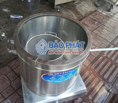 Quán Ăn Tăng Khách Giờ Cao Điểm: Có Nên Nâng Cấp Lên Nồi Nấu Phở Điện 100 Lít?